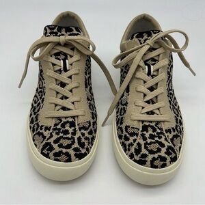 Rothy’s Desert Cat Lace-Up Sneakers